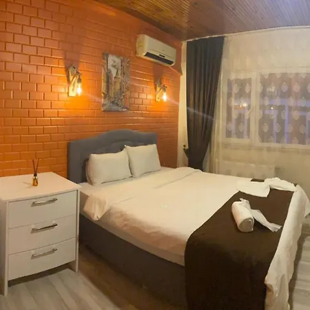 Hotel Taksim Bricktown *